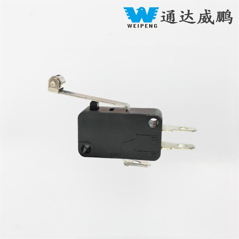 Comutator rotativ cu came rezistent la praf cu pârghie cu role